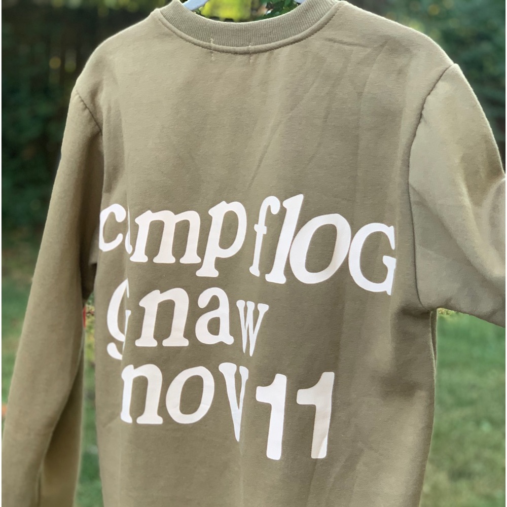 hbat 🫠 Kids See Ghosts 👻 Cropped Crew Sweatshirt Size Medium // graphic tee - Picture 8 of 14